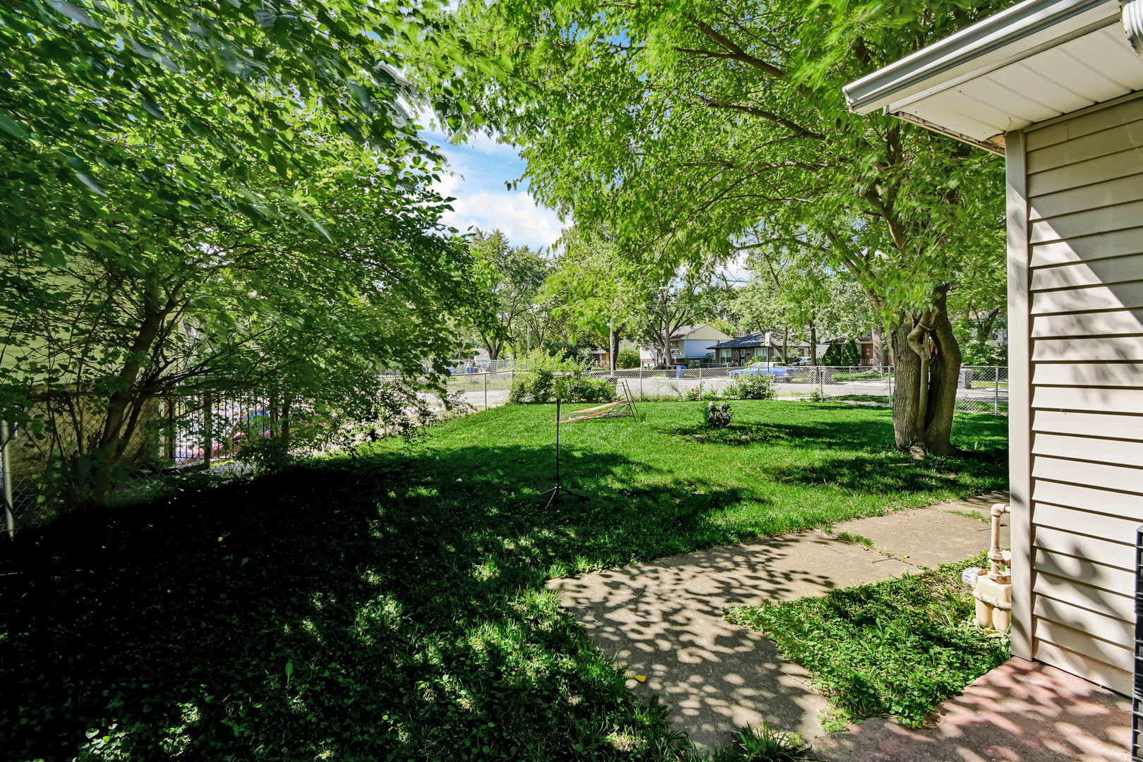 13249 South Vernon Avenue Chicago IL 60827