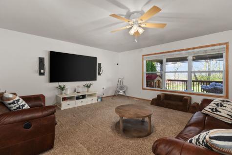 137 Lamplighter Loop Poplar Grove IL 61065