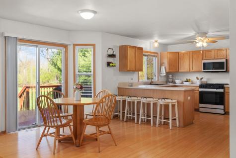 137 Lamplighter Loop Poplar Grove IL 61065
