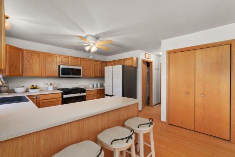 137 Lamplighter Loop Poplar Grove IL 61065
