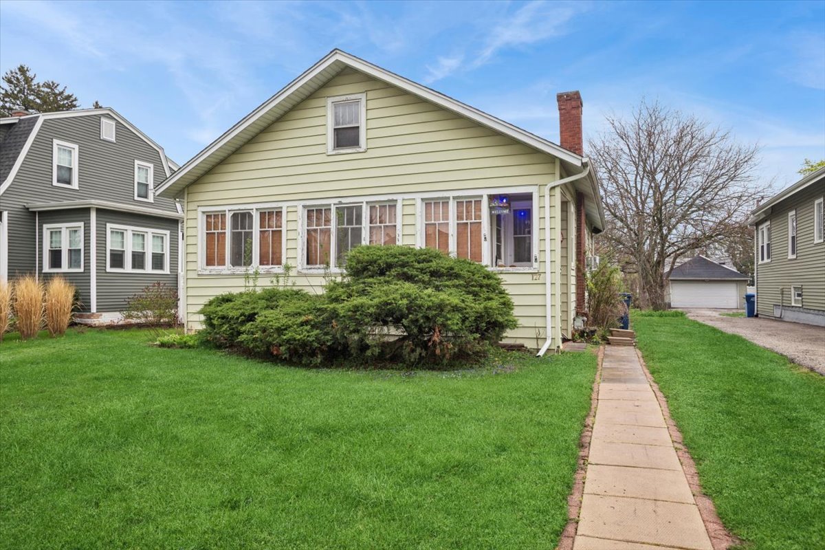 127 South Princeton Avenue Villa Park IL 60181