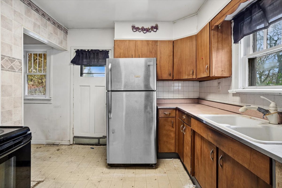 127 South Princeton Avenue Villa Park IL 60181