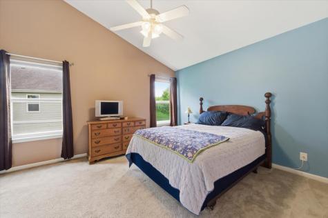 570 West Camden Lane South Elgin IL 60177