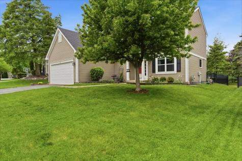 570 West Camden Lane South Elgin IL 60177