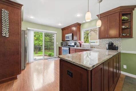 570 West Camden Lane South Elgin IL 60177