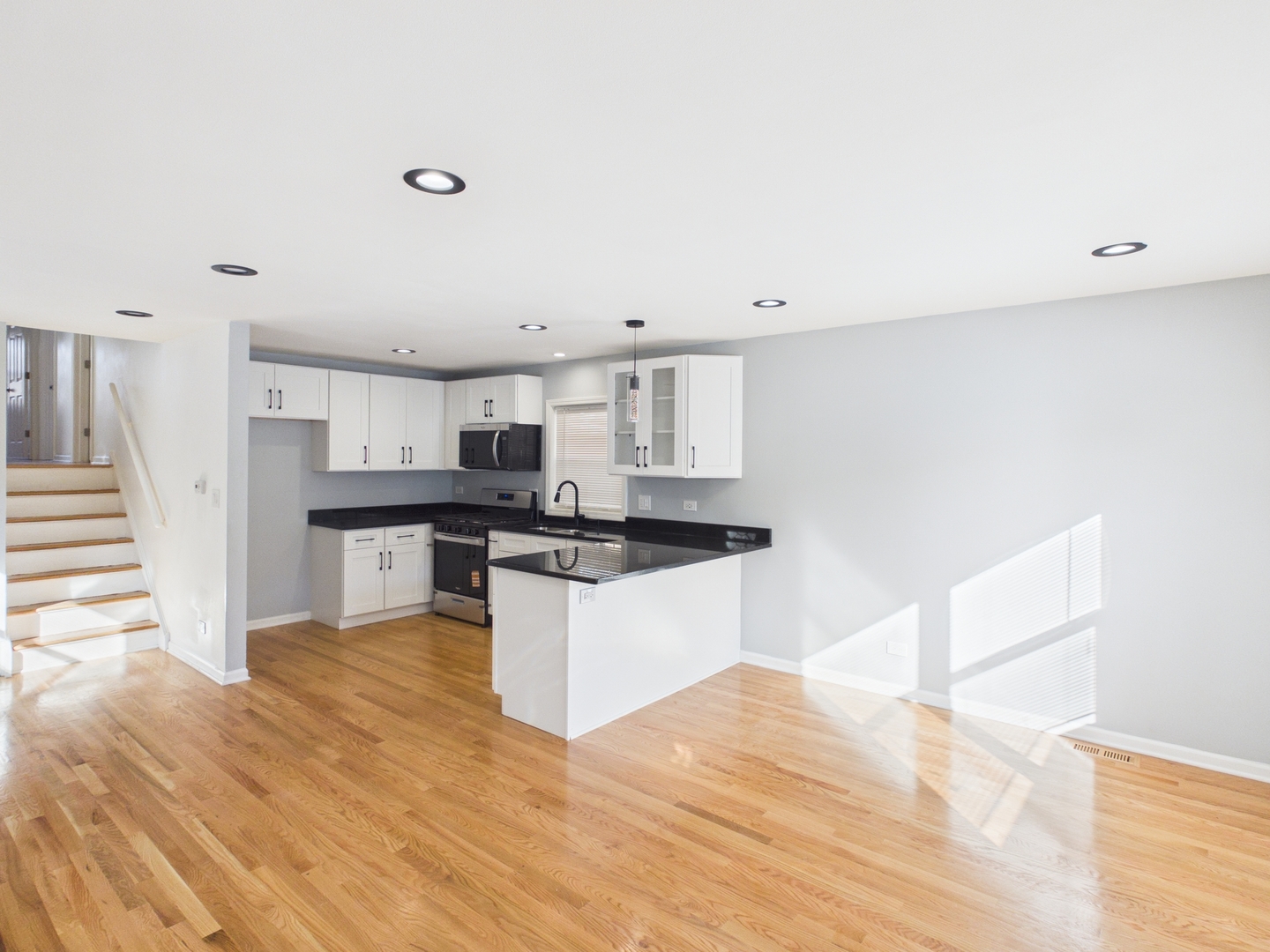 7230 South Champlain Avenue Chicago IL 60619
