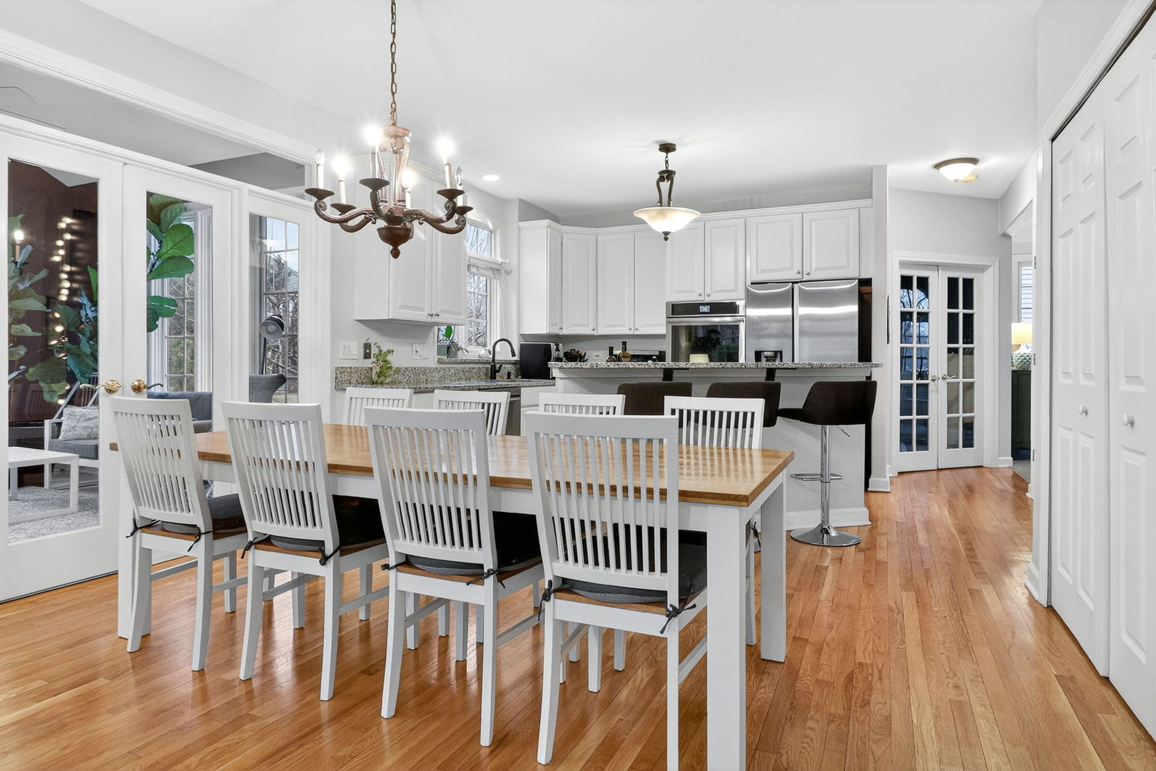 3807 Landsdown Avenue Naperville IL 60564