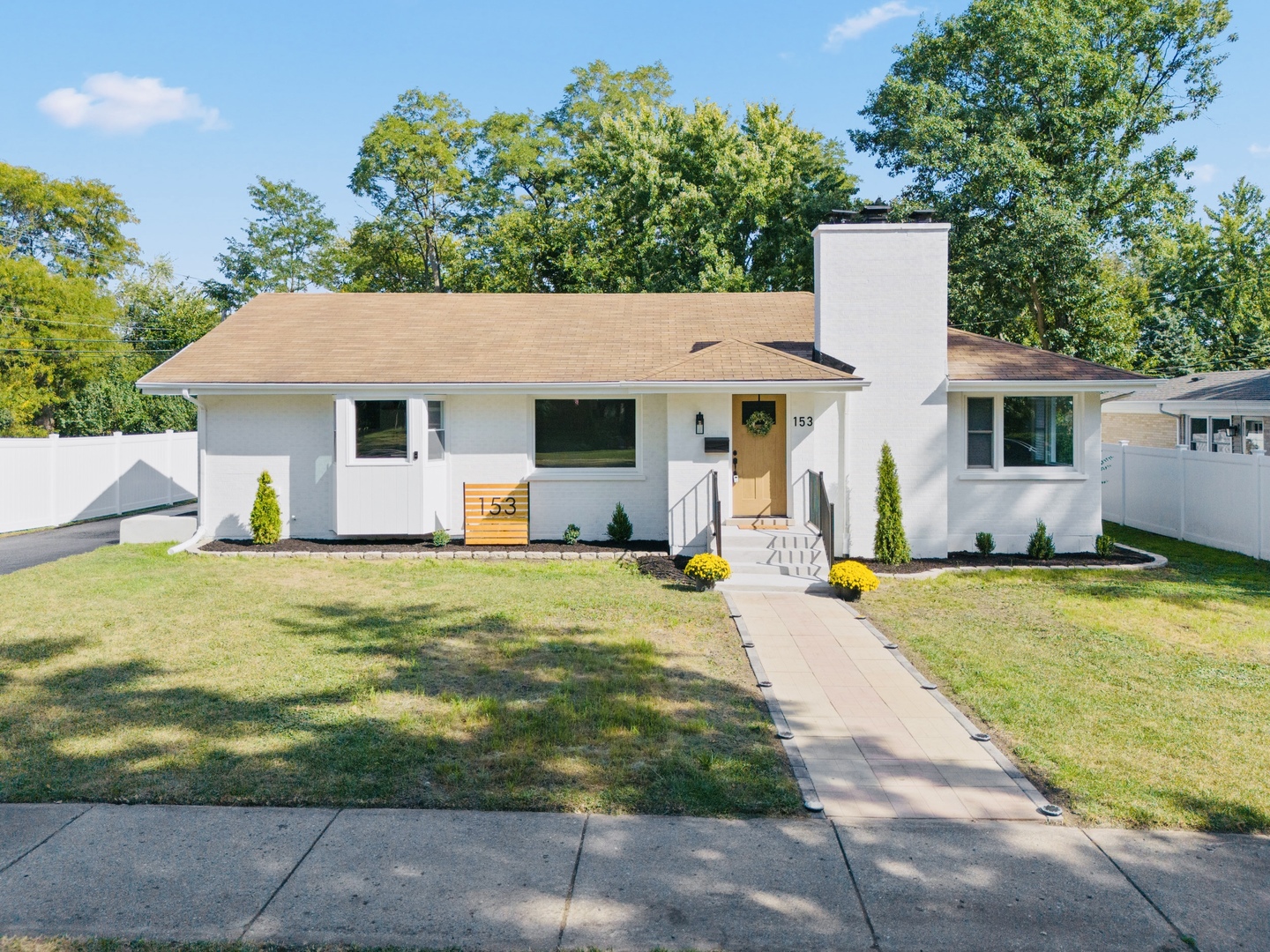 153 Grove Avenue Glen Ellyn IL 60137