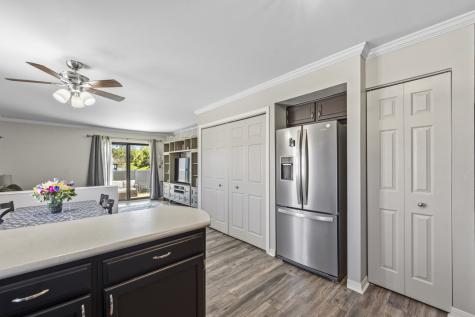 1041 Fulton Drive Streamwood IL 60107