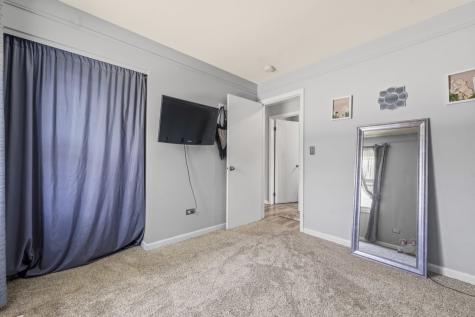1041 Fulton Drive Streamwood IL 60107