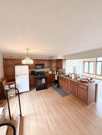 1599 East 2700 North Road Clifton IL 60927