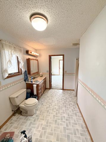 1599 East 2700 North Road Clifton IL 60927