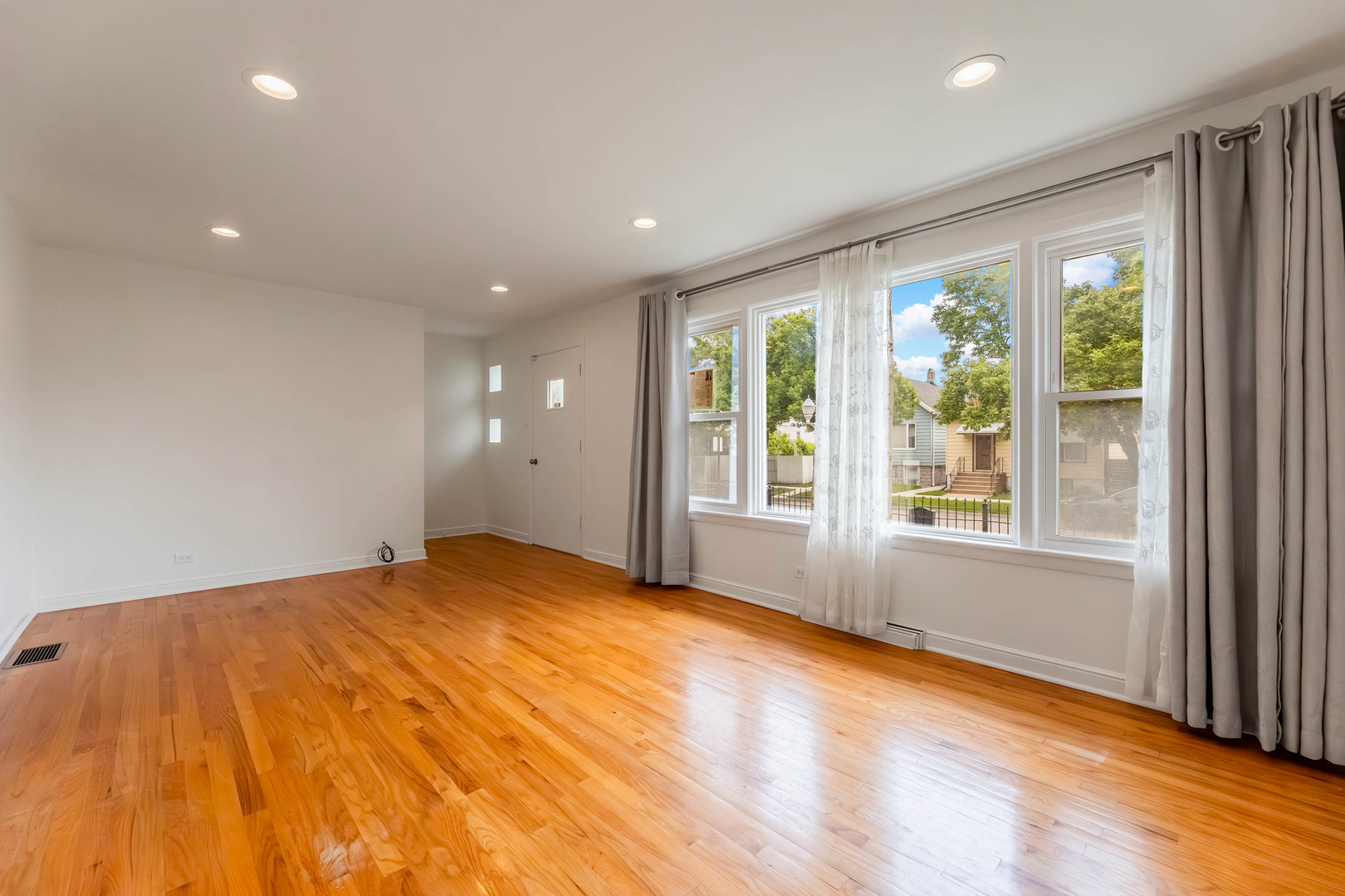 4830 South Ridgeway Avenue Chicago IL 60632