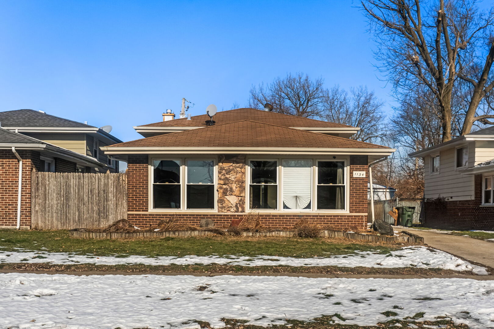 1134 East 152nd Street Dolton IL 60419