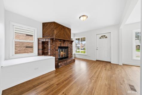 24 167TH Street Calumet City IL 60409