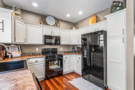1704 Timber Wolf Lane Mahomet IL 61853