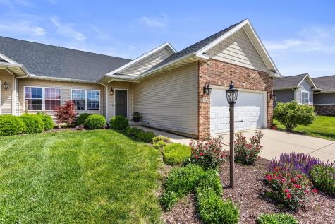 1704 Timber Wolf Lane Mahomet IL 61853