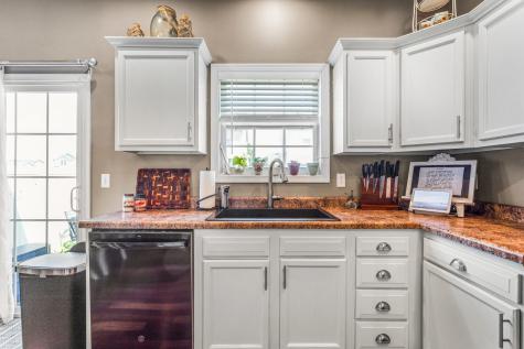 1704 Timber Wolf Lane Mahomet IL 61853