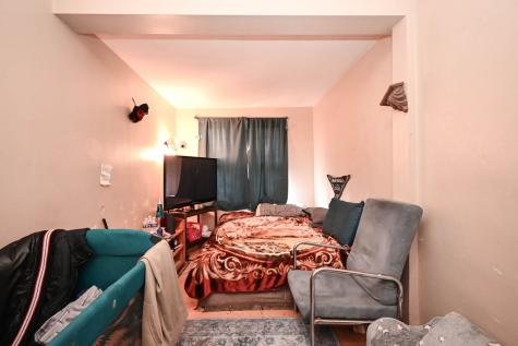 1423 Victoria Avenue North Chicago IL 60064