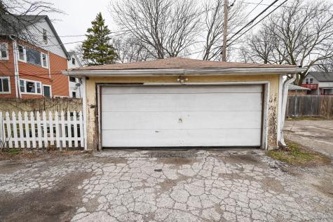1423 Victoria Avenue North Chicago IL 60064
