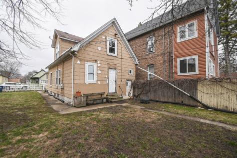 1423 Victoria Avenue North Chicago IL 60064
