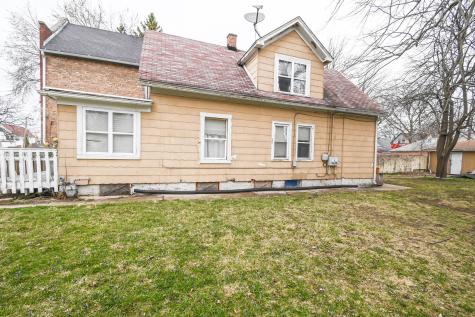 1423 Victoria Avenue North Chicago IL 60064