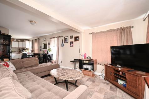 1423 Victoria Avenue North Chicago IL 60064