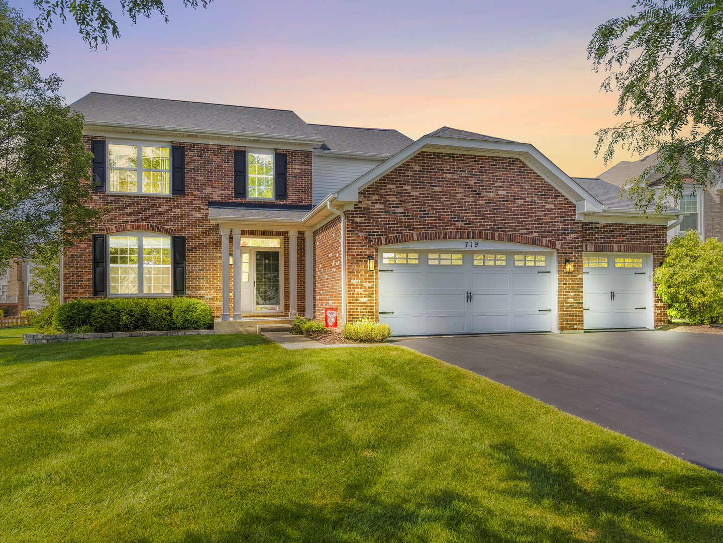 719 Eagle Brook Lane Naperville IL 60565