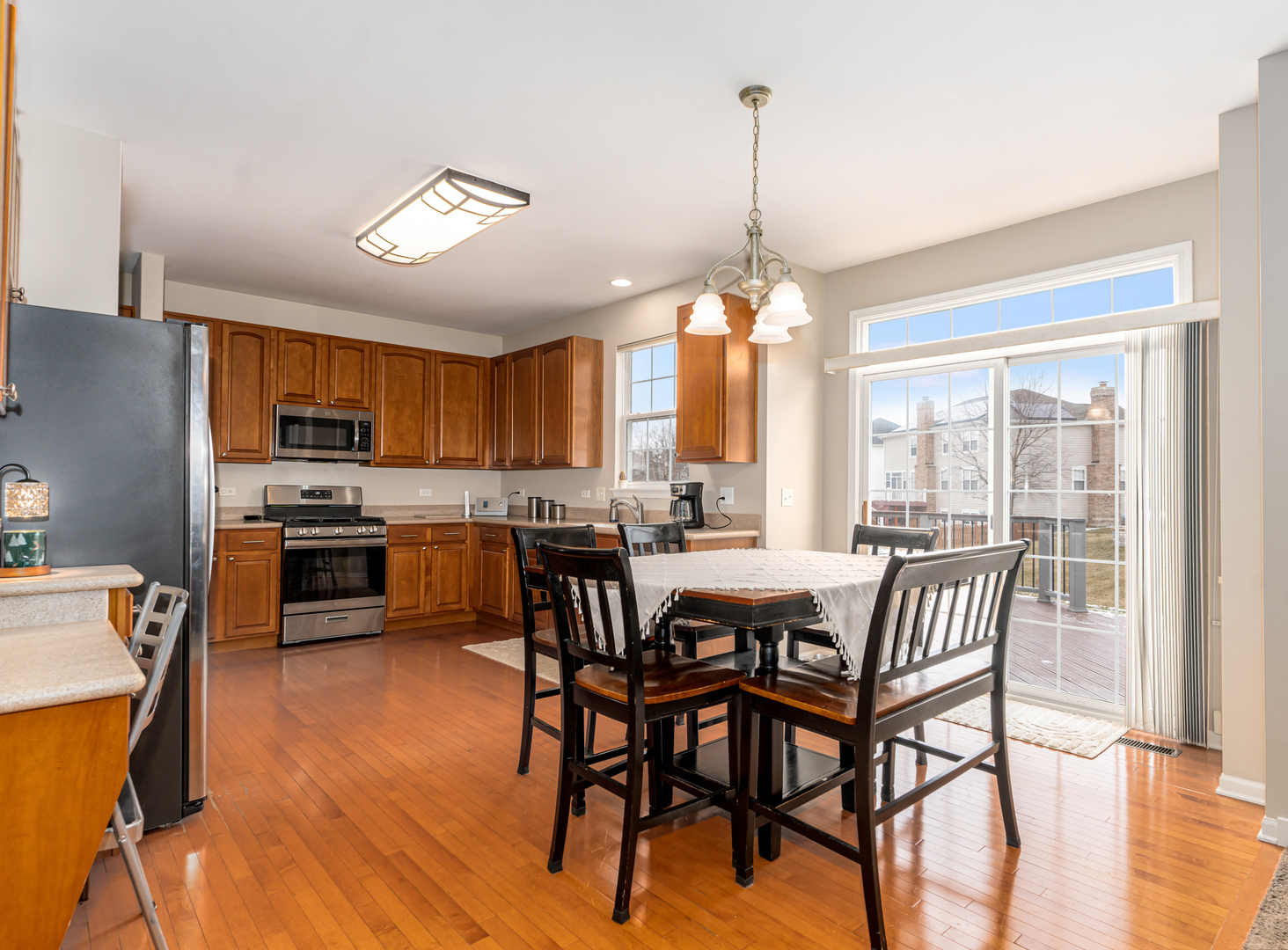 719 Eagle Brook Lane Naperville IL 60565
