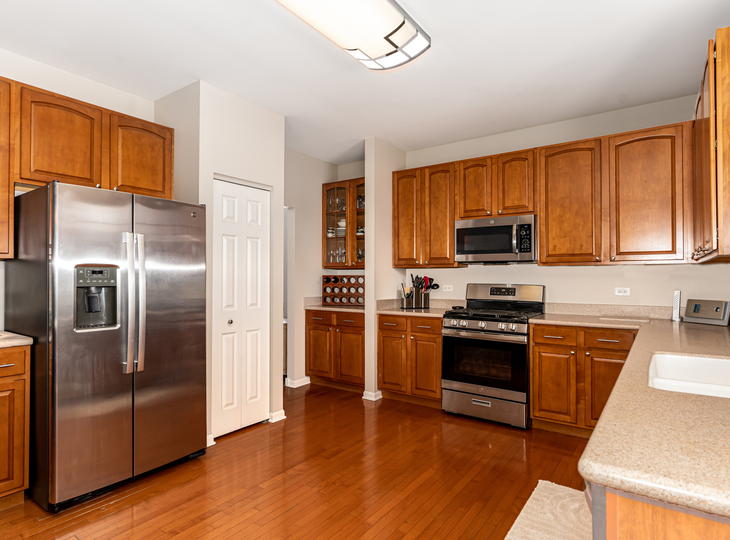 719 Eagle Brook Lane Naperville IL 60565