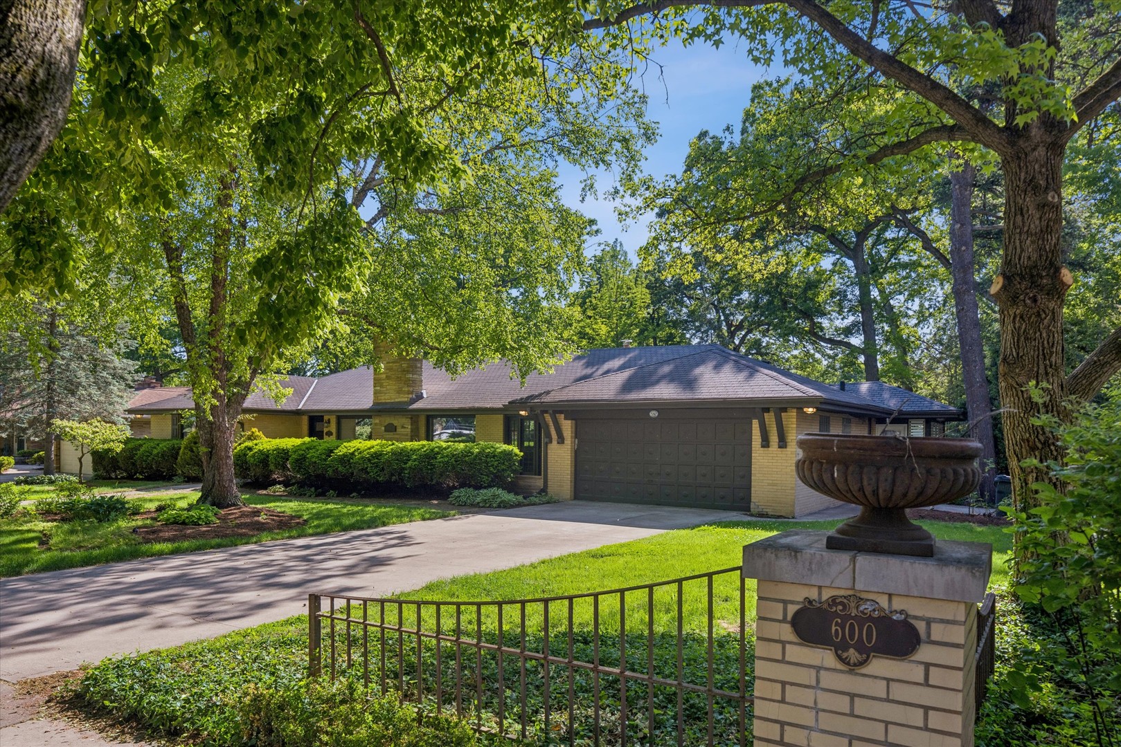 600 Midway Park Avenue Glen Ellyn IL 60137