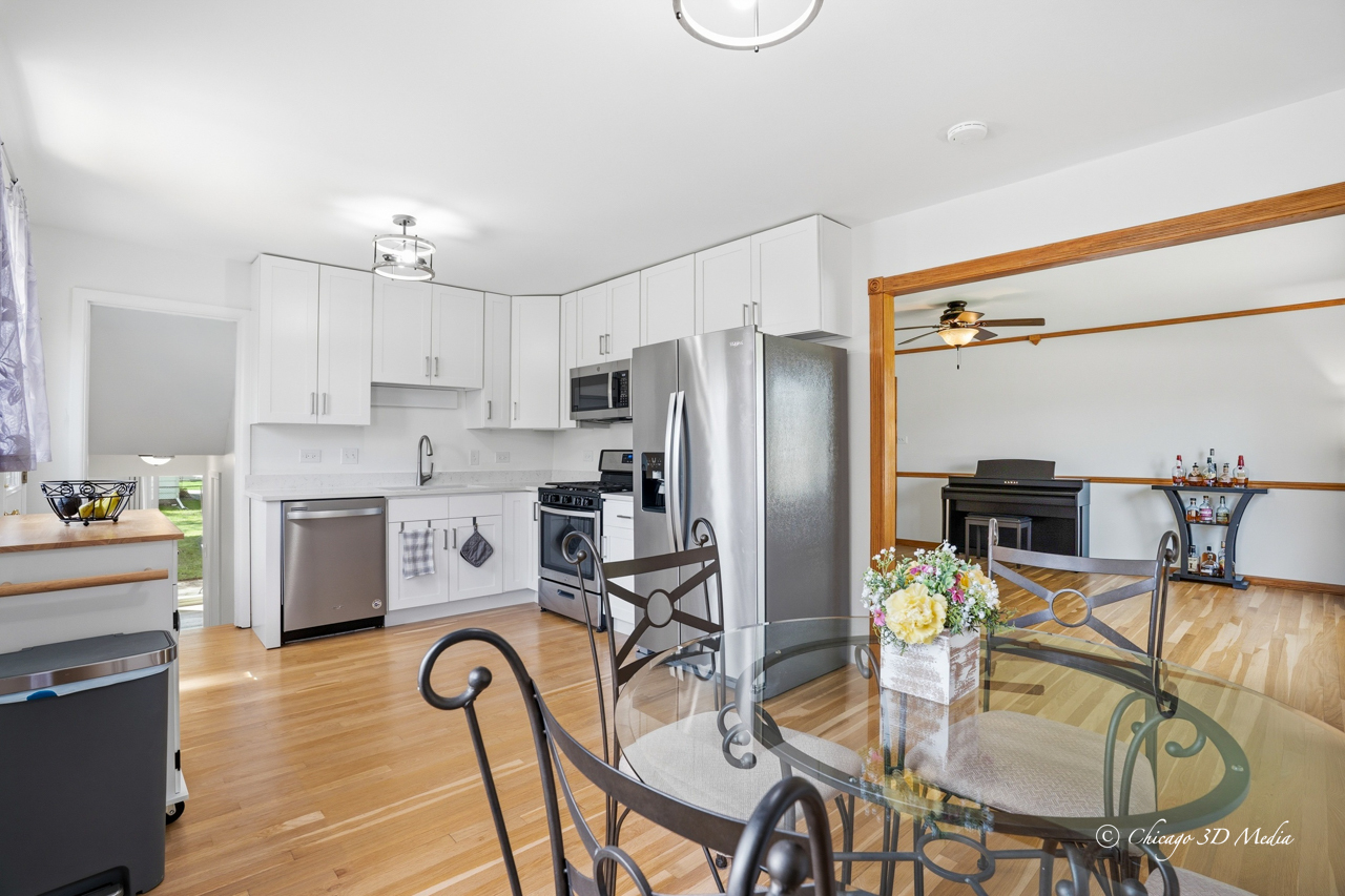 2207 Kirchoff Road Rolling Meadows IL 60008