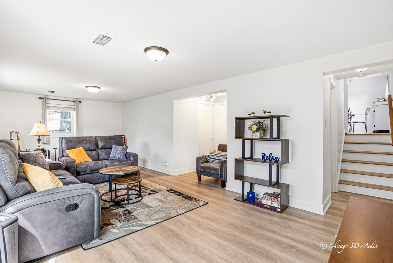 2207 Kirchoff Road Rolling Meadows IL 60008