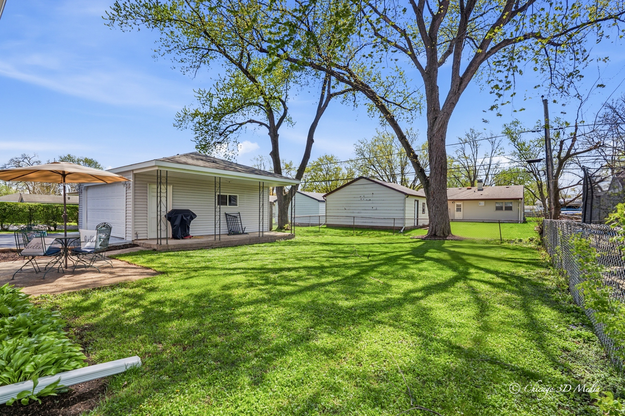 2207 Kirchoff Road Rolling Meadows IL 60008