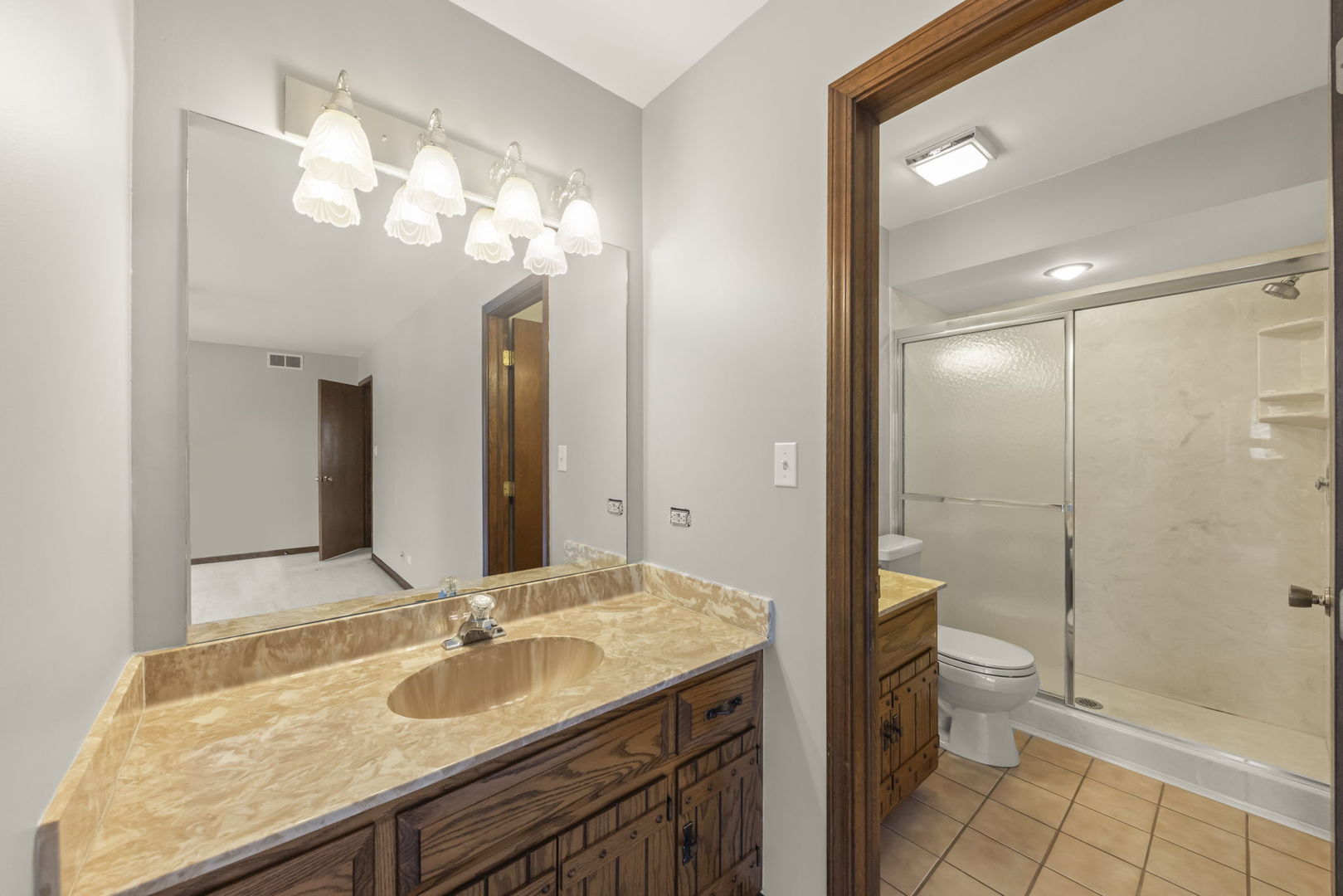 419 West Evergreen Street Wheaton IL 60187