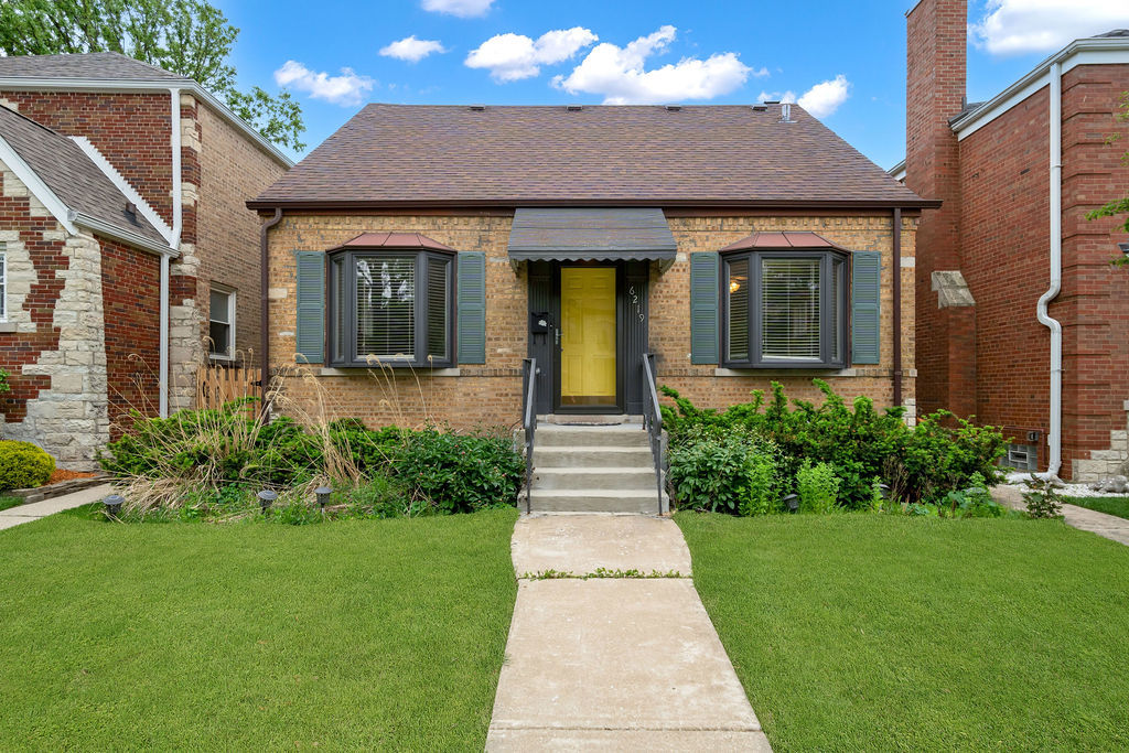 6219 North Lenox Avenue Chicago IL 60646