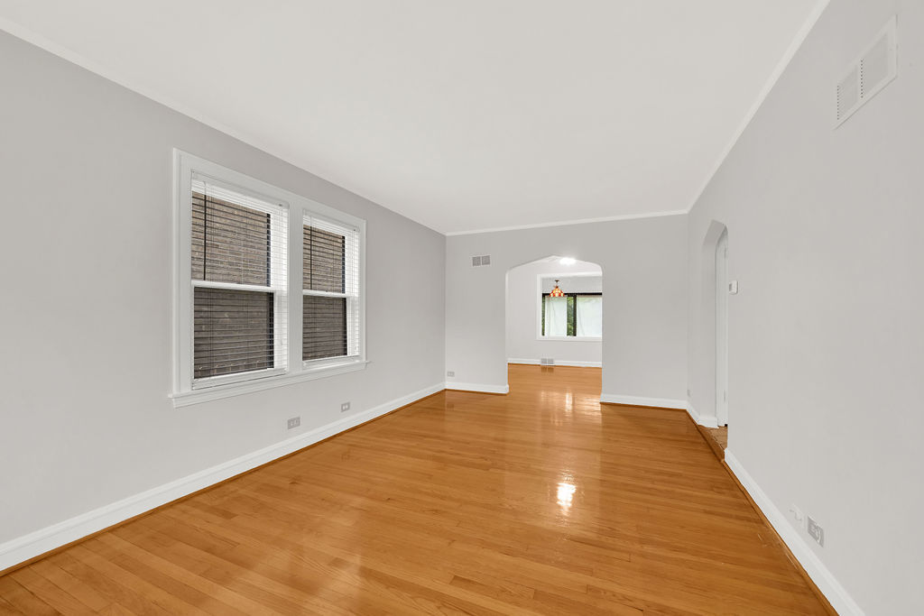 6219 North Lenox Avenue Chicago IL 60646