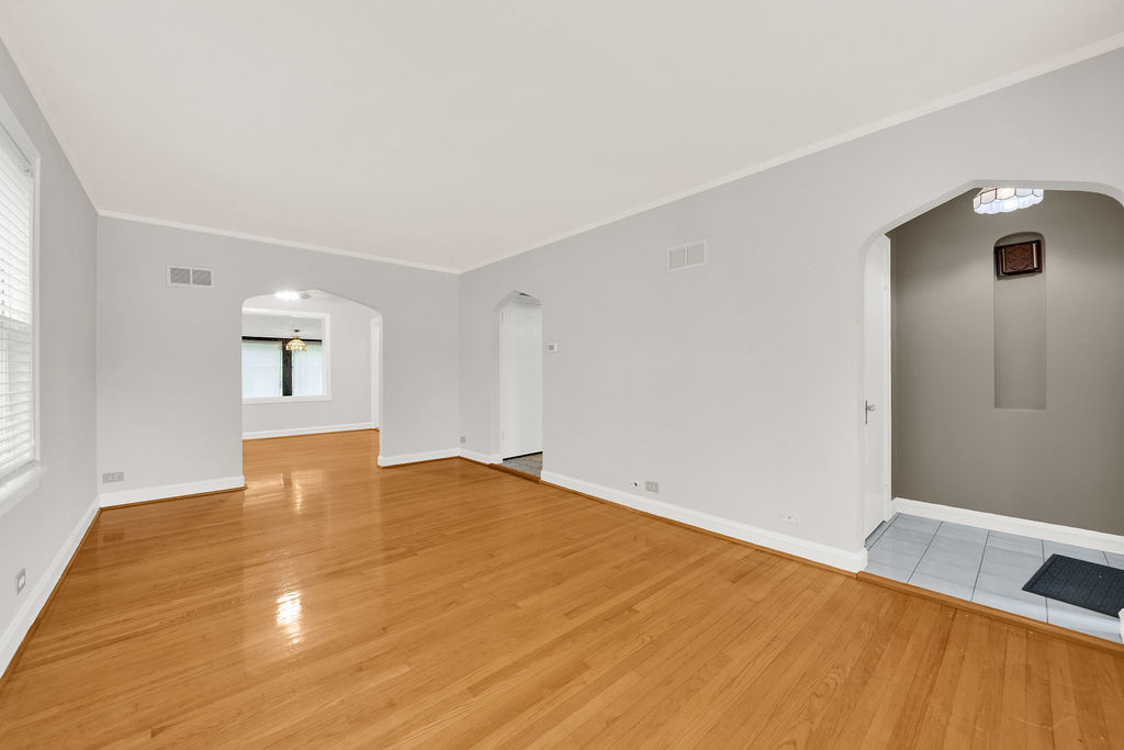 6219 North Lenox Avenue Chicago IL 60646
