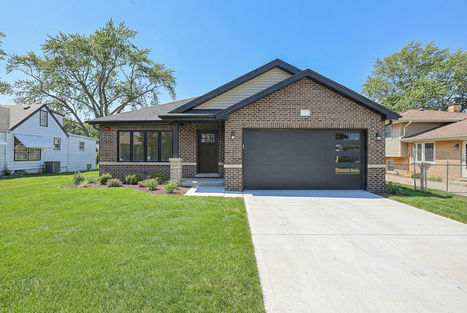 11520 South Leclaire Avenue Alsip IL 60803