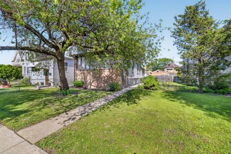 135 North 16th Avenue Melrose Park IL 60160