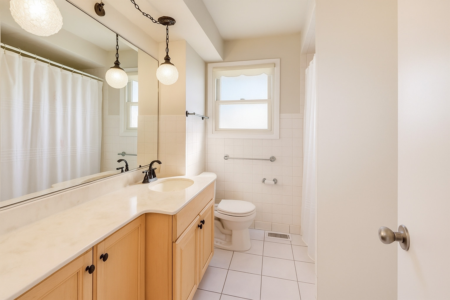 542 Memory Lane Addison IL 60101