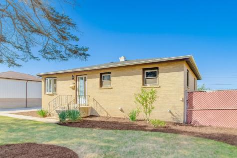 542 Memory Lane Addison IL 60101