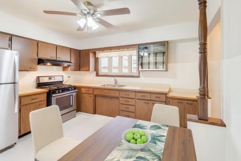 542 Memory Lane Addison IL 60101