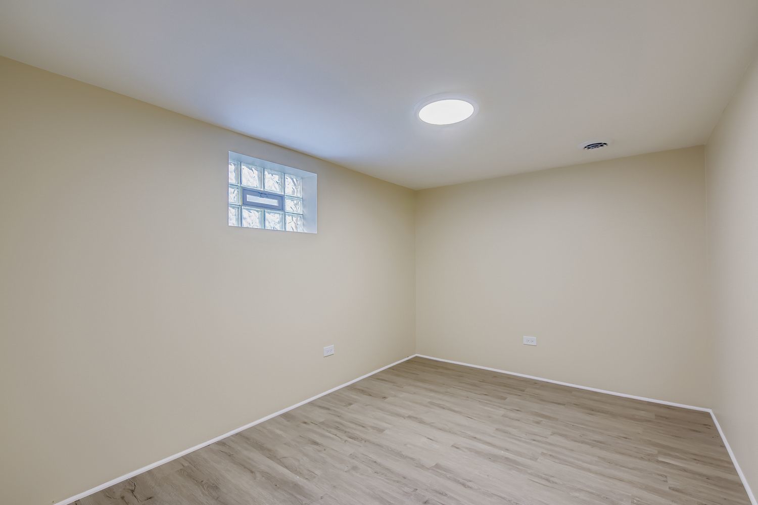 10046 South Indiana Avenue Chicago IL 60628