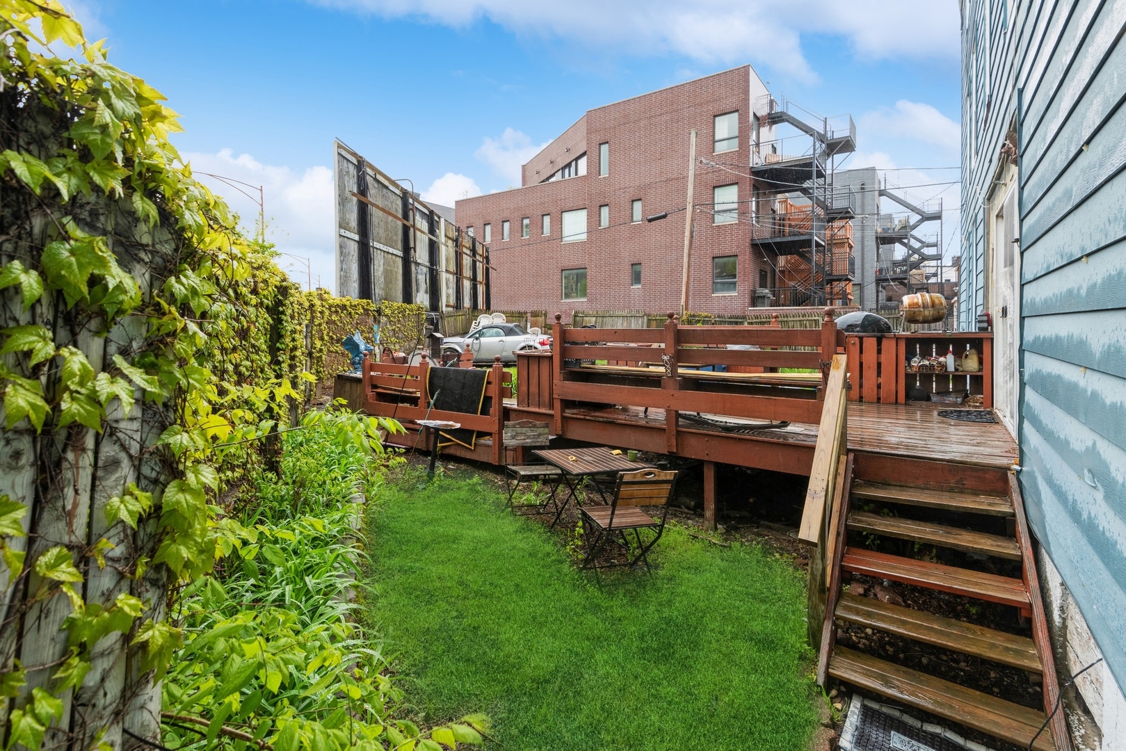 612 North Ogden Avenue Chicago IL 60642