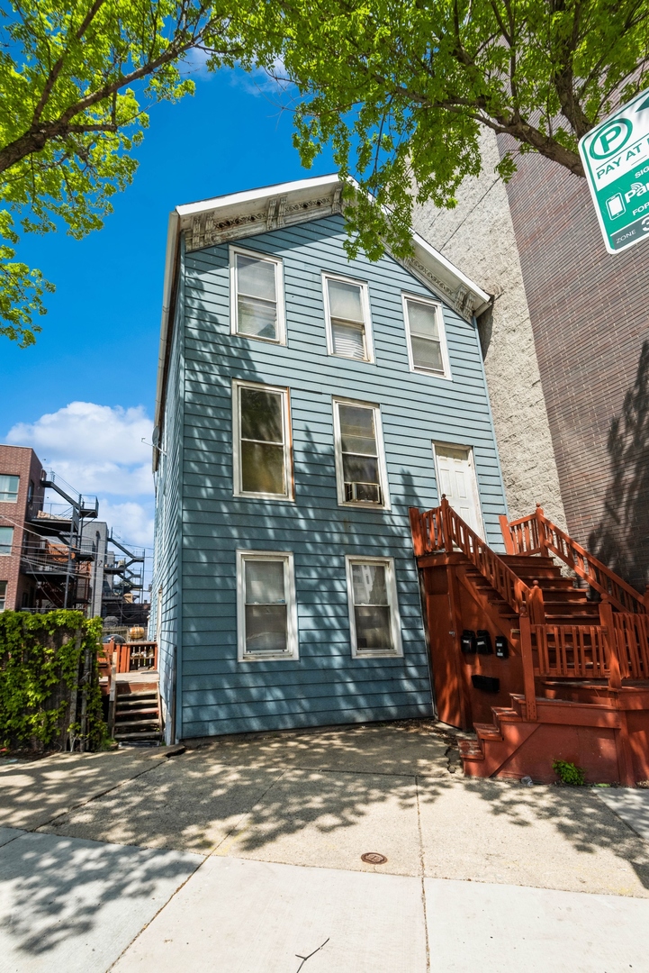 612 North Ogden Avenue Chicago IL 60642