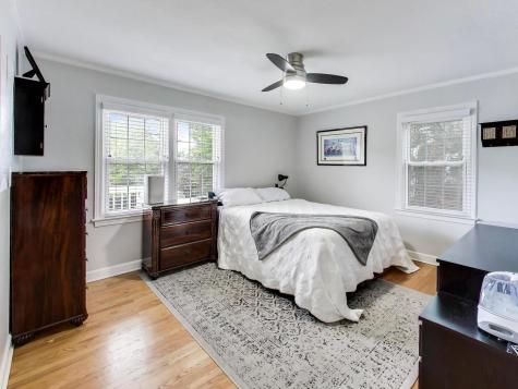 213 East Ellis Avenue Libertyville IL 60048