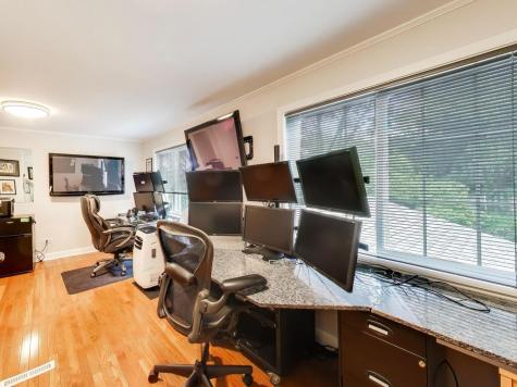 213 East Ellis Avenue Libertyville IL 60048