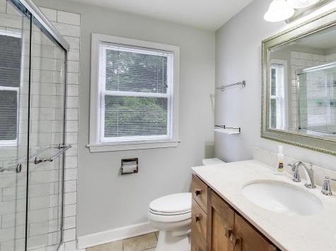213 East Ellis Avenue Libertyville IL 60048