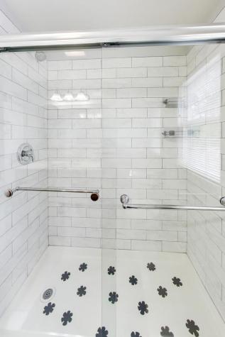 213 East Ellis Avenue Libertyville IL 60048
